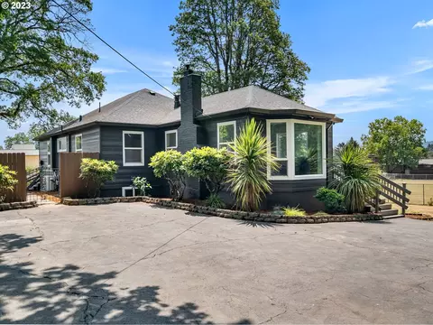 17811 SE Candy Ln, Milwaukie, OR 97267