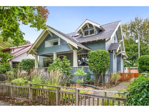 5826 NE Rodney Ave, Portland, OR 97211