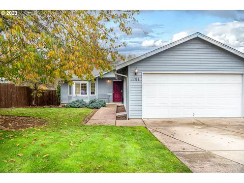 1181 Ash Grove Loop, Creswell, OR 97426