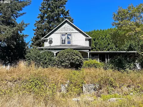 617 E St, Coos Bay, OR 97420