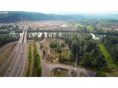 Tennant Way Rd, Longview, WA 98632