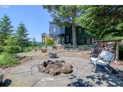 39206 NE Sunset Falls Rd, Yacolt, WA 98675