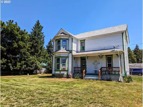 713 N College St, Union, OR 97883