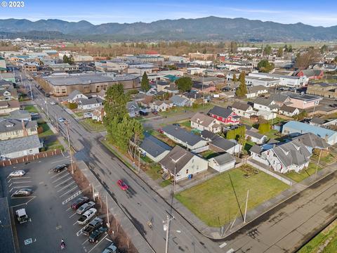 Stillwell Ave, Tillamook, OR 97141