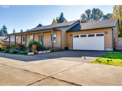 2370 E Irwin Way, Eugene, OR 97402