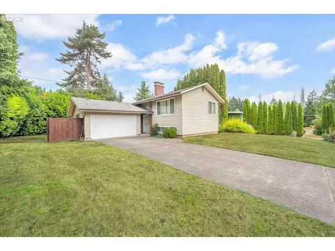 17665 SW Butternut Dr, Beaverton, OR 97007