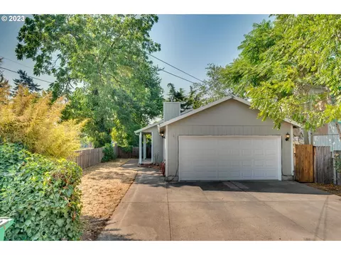7653 SE Bybee Blvd, Portland, OR 97206