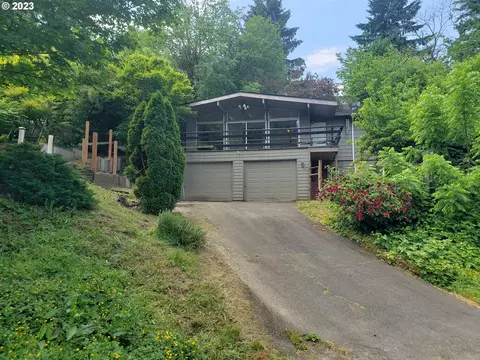 1621 SW Custer St, Portland, OR 97219