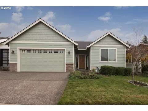 14750 SE Island Woods Ct, Clackamas, OR 97015
