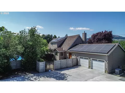 576 Rocky Rd, Hood River, OR 97031