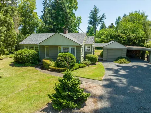 1450 Maclay Dr, Eugene, OR 97404