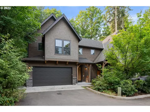 67685 E Fairway Ave, Welches, OR 97067
