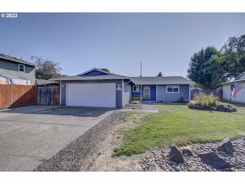 512 SW Ponderosa Ct, Mcminnville, OR 97128