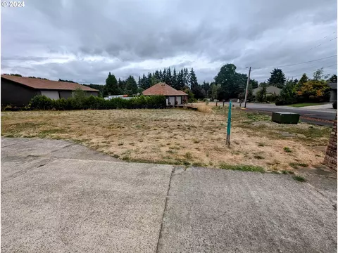 2209 NW 69th St, Vancouver, WA 98685