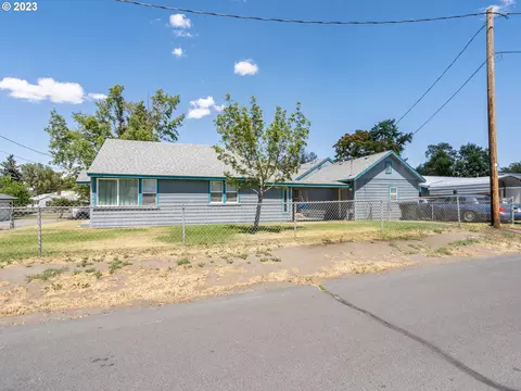 763 E Main St, Hermiston, OR 97838