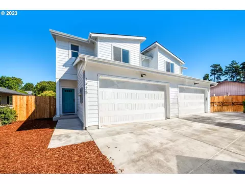 1925 22nd St, Florence, OR 97439