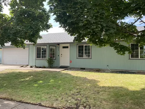 954 Aldridge Pl, Springfield, OR 97478