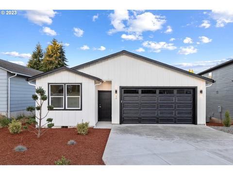 120 Glen Gate Loop, Cathlamet, WA 98612