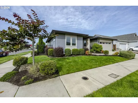 Exterior - 3812 Siletz St, Eugene, OR 97408 photo 2 of 8