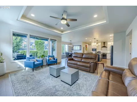 Living - 3812 Siletz St, Eugene, OR 97408 photo 5 of 5