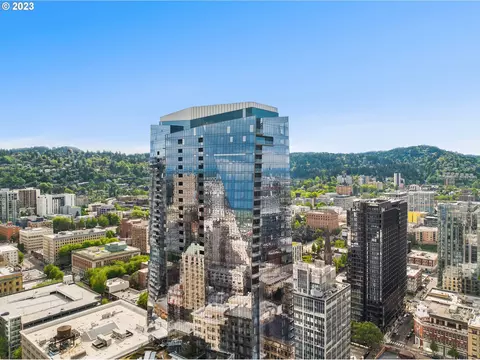 550 SW 10th Ave #3107, Portland, OR 97205