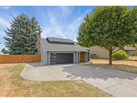 12713 NE 8th Ct, Vancouver, WA 98685