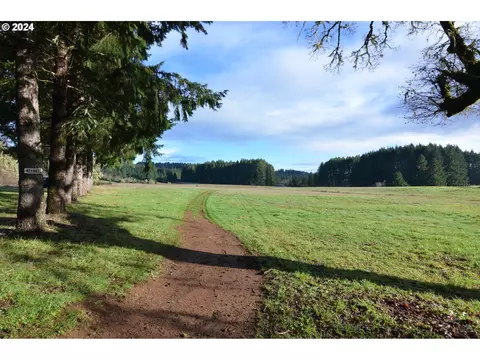 W Sheffler Rd, Elmira, OR 97437
