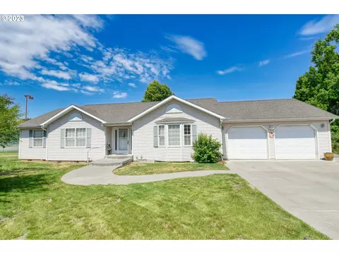 3775 SW Marshall Pl, Pendleton, OR 97801