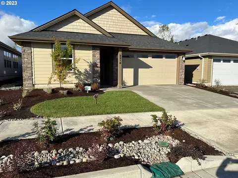 2214 SE Academy St #174, Dallas, OR 97338