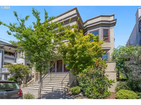 2365 NW Northrup St #H, Portland, OR 97210