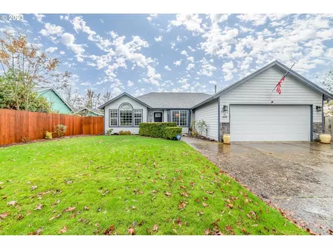 3936 Jasper Rd, Springfield, OR 97478