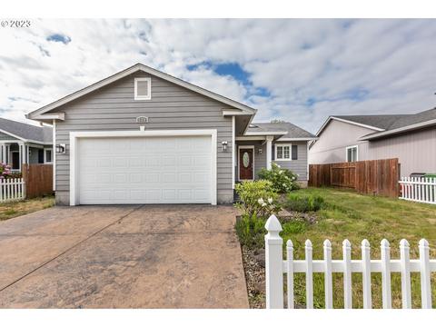 530 Mahonia Ln, Eugene, OR 97404