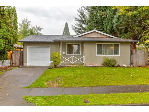 2408 SE 101st Ave, Portland, OR 97216