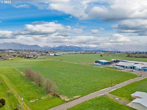 Makinster Rd, Tillamook, OR 97141