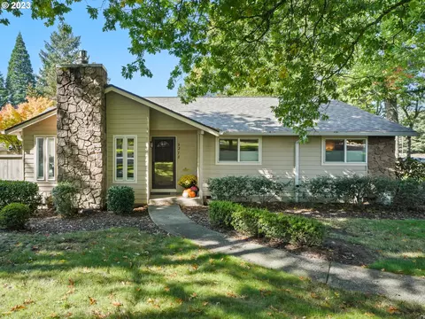9278 SW Wilshire St, Portland, OR 97225