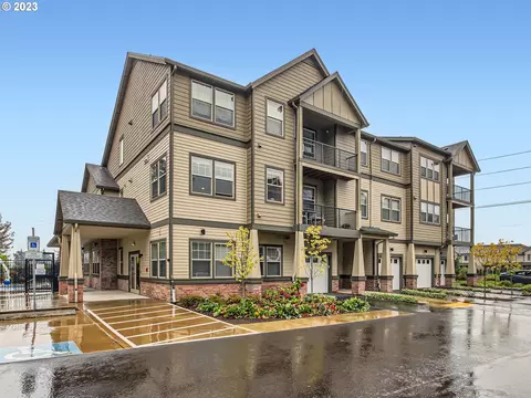 17051 SW Appledale Rd #201, Beaverton, OR 97007