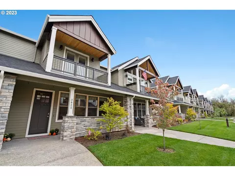 3825 NW 74th Ave, Camas, WA 98607