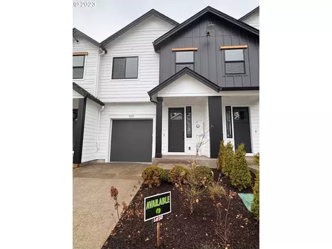 1137 Senna Ln #50, Canby, OR 97013