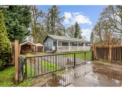 157 NE 28th Ave, Hillsboro, OR 97124
