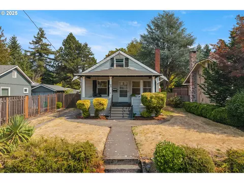 304 NE 63rd Ave, Portland, OR 97213