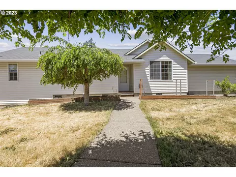 1513 Washington St, Lafayette, OR 97127