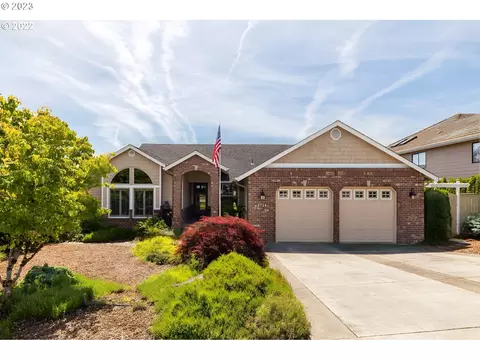 2724 NW 11th Ave, Camas, WA 98607