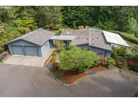 88647 Collard Lake Rd, Florence, OR 97439