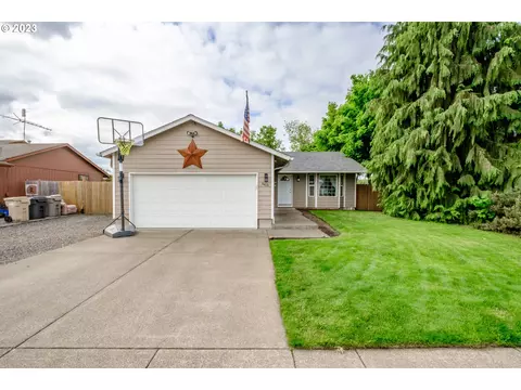960 W D St, Lebanon, OR 97355
