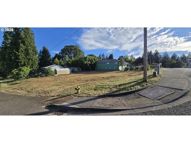 510 W 5th St, La Center, WA 98629
