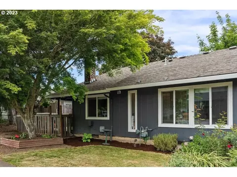 20355 SW Carlin Blvd, Beaverton, OR 97078