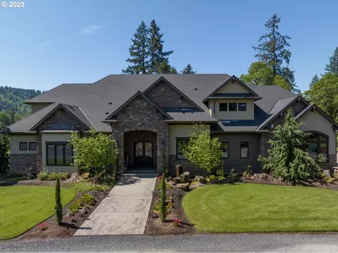 17300 N Santiam Hwy, Stayton, OR 97383