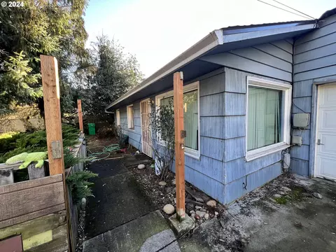 37 SE 192nd Ave, Portland, OR 97233