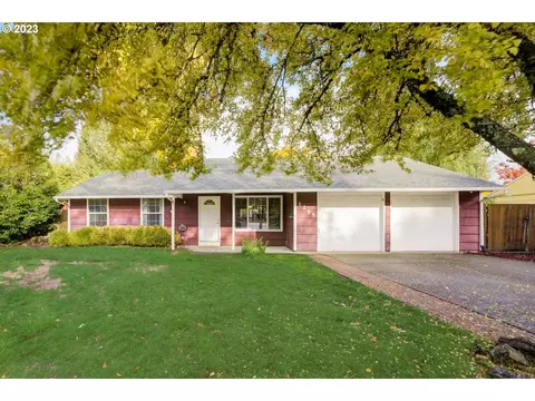 1255 SE 2nd St, Gresham, OR 97080