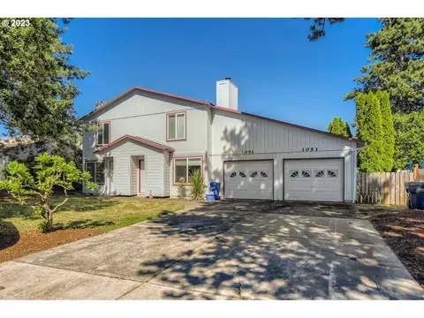 1051 1053 Birchwood Dr, Oregon City, OR 97045